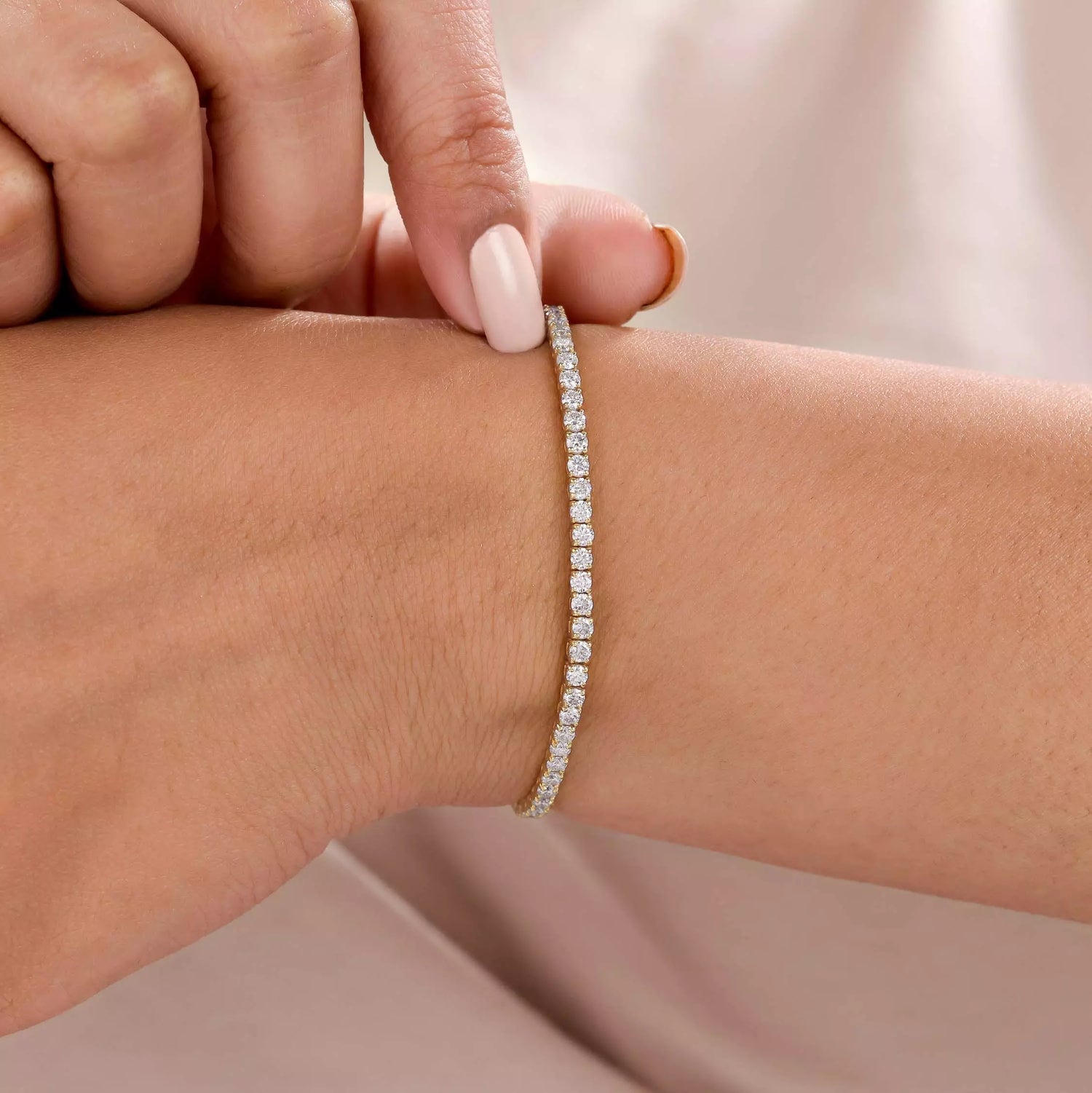 Round Lab Diamond Classic Tennis Bracelet