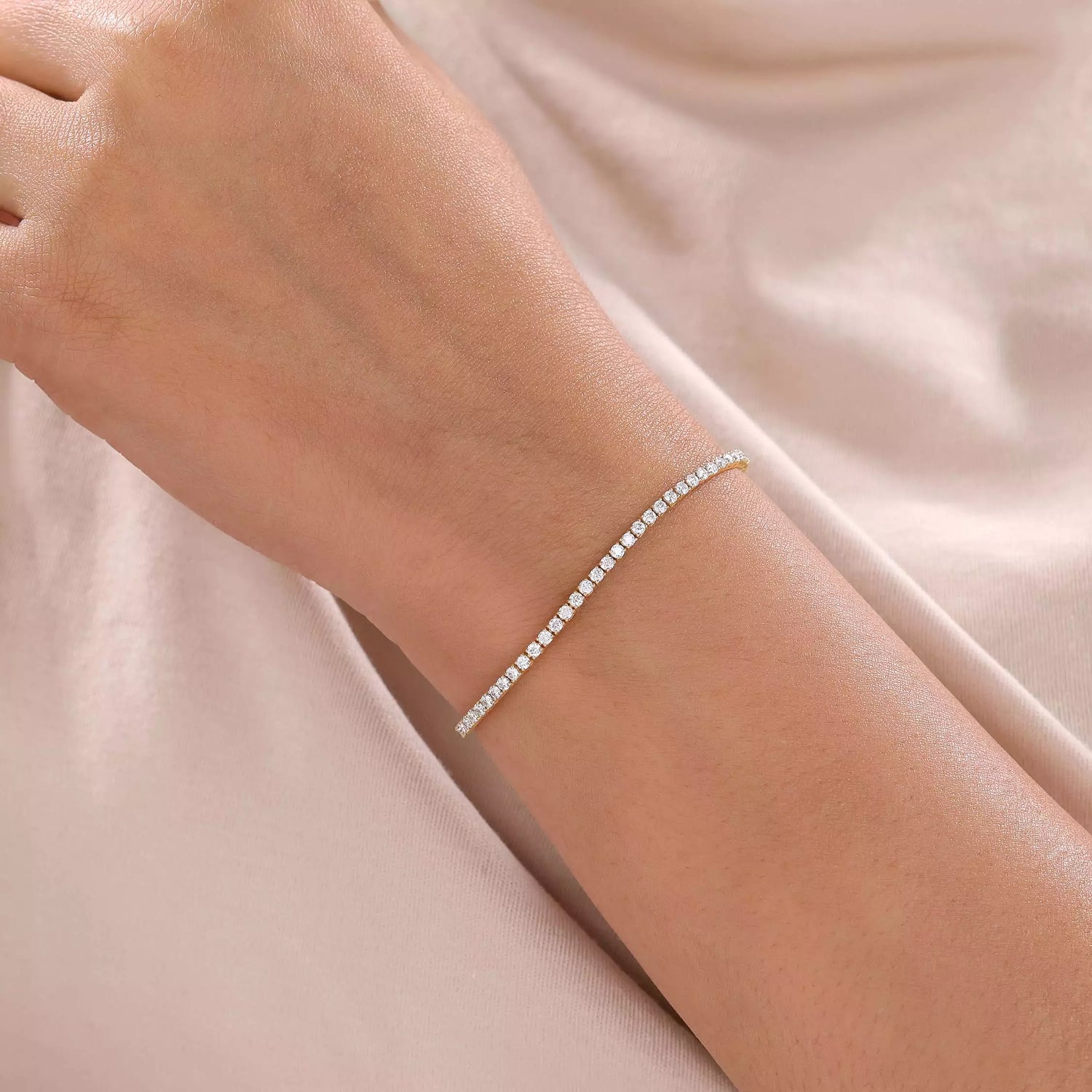 Round Natural Diamond Classic Tennis Bracelet