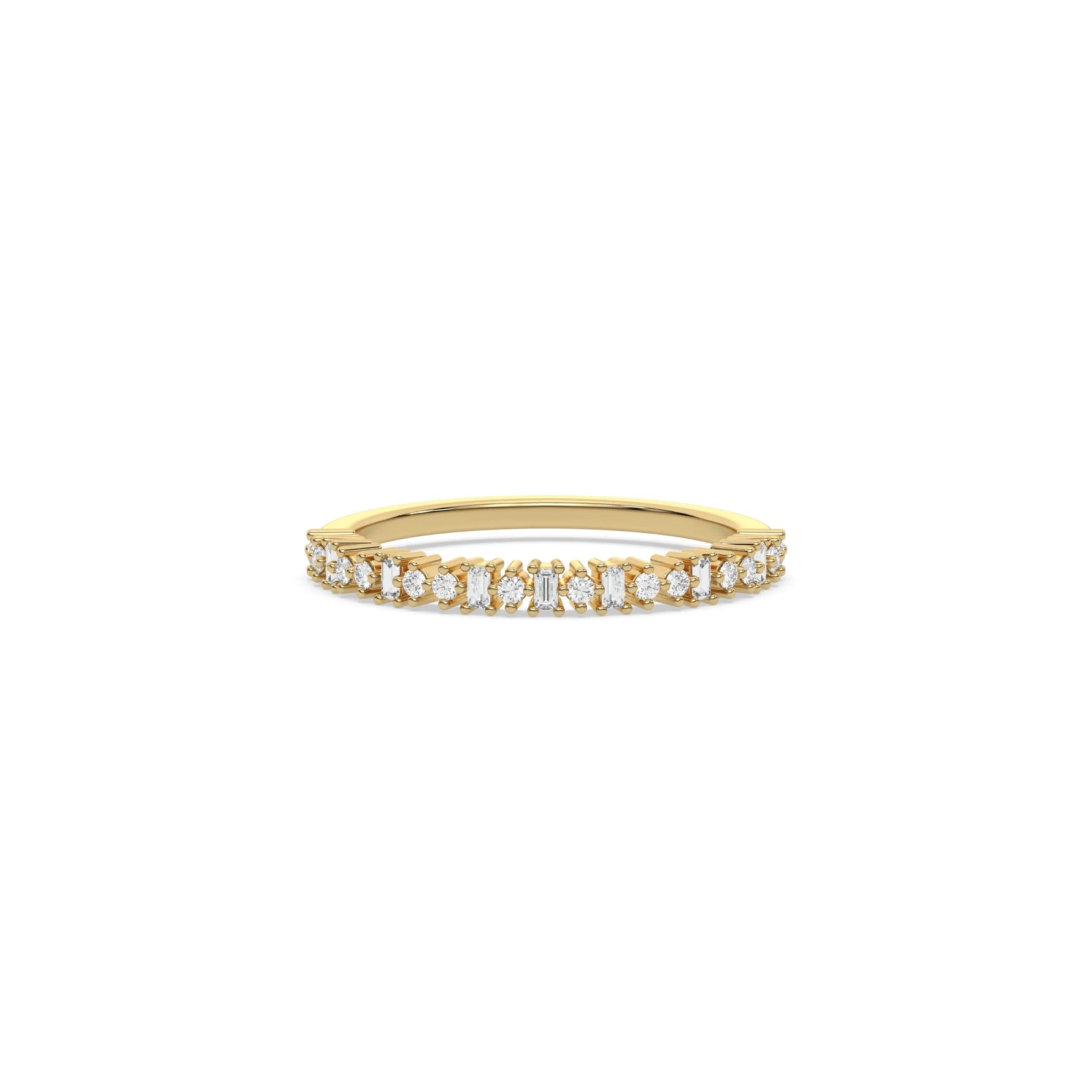 This yellow gold ring displayed on front view is made with brilliant round diamond and baguette diamond set in prong setting