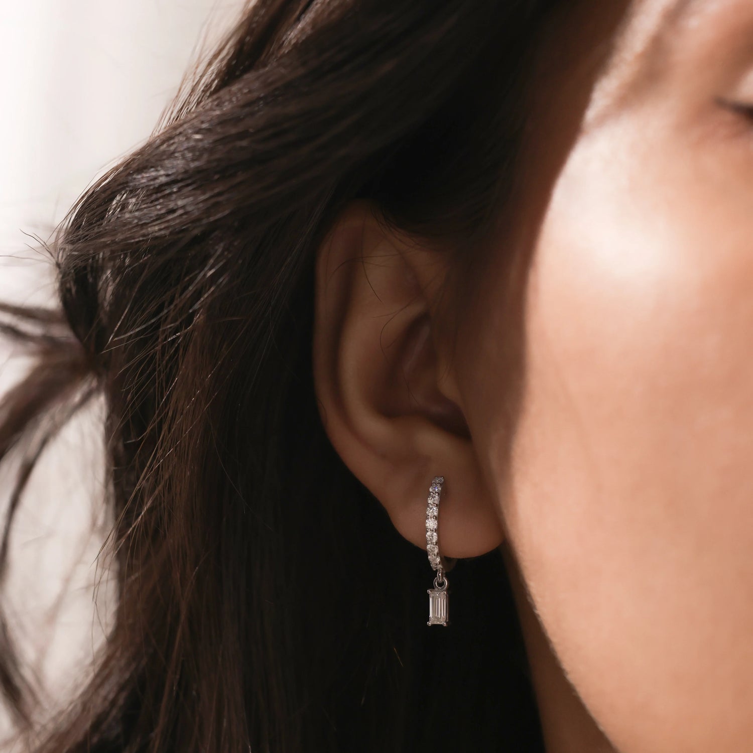 Baguette Diamond Drop Earring 