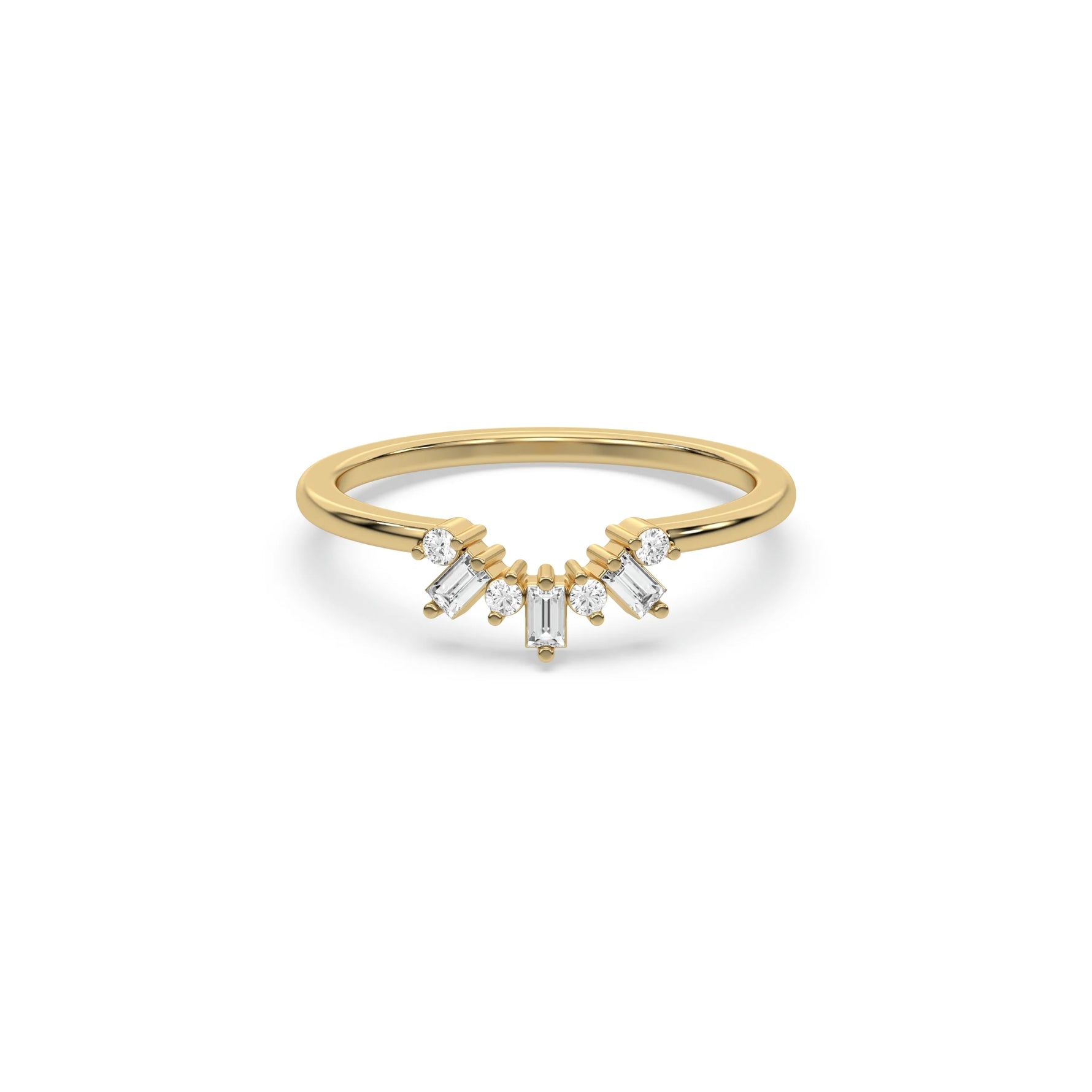 This yellow gold ring displayed in front view is made with round brilliant-cut diamonds and baguette diamonds all set in a shared prong setting