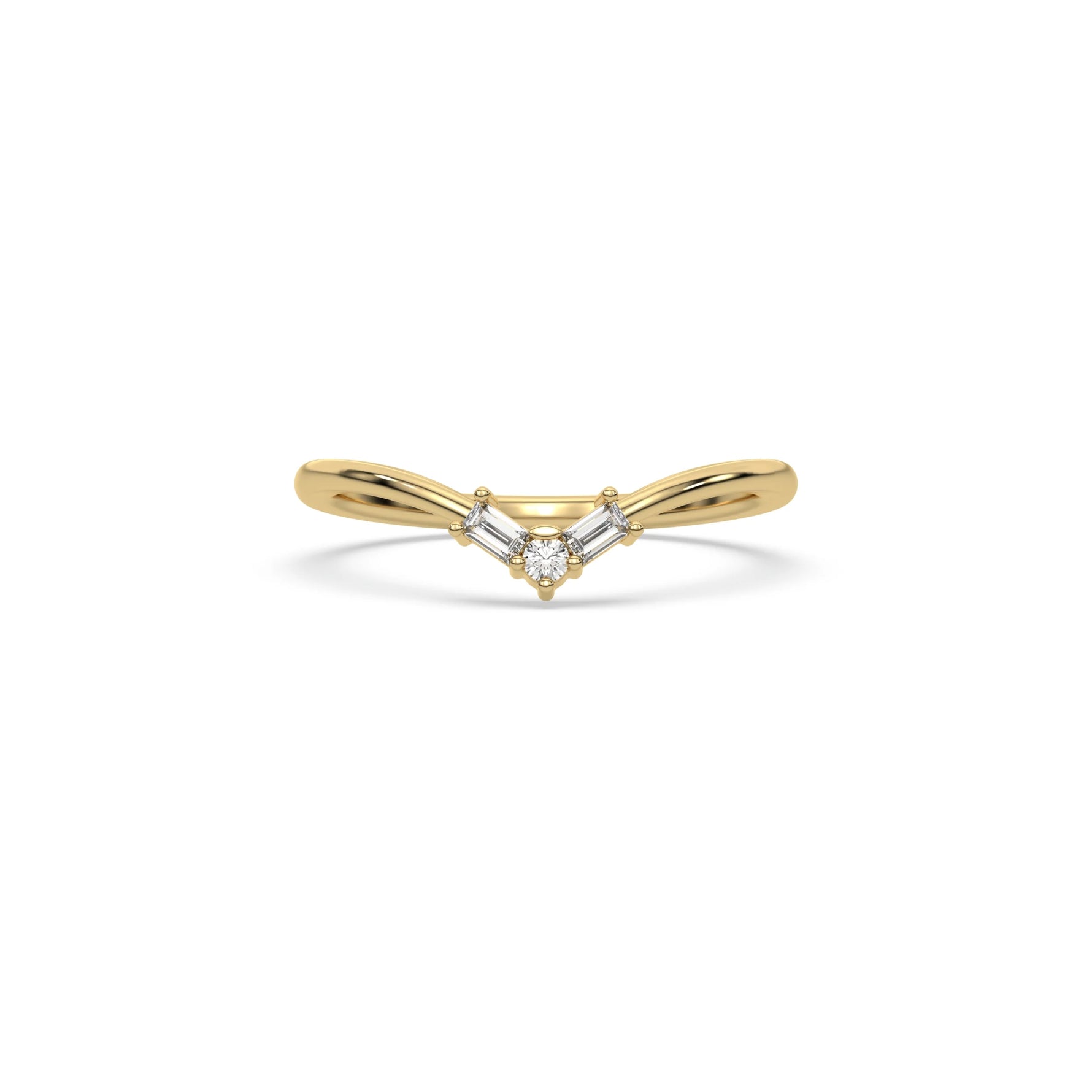 This yellow gold ring displayed in front view is made with round brilliant-cut diamonds and baguette diamonds all set in a shared prong setting