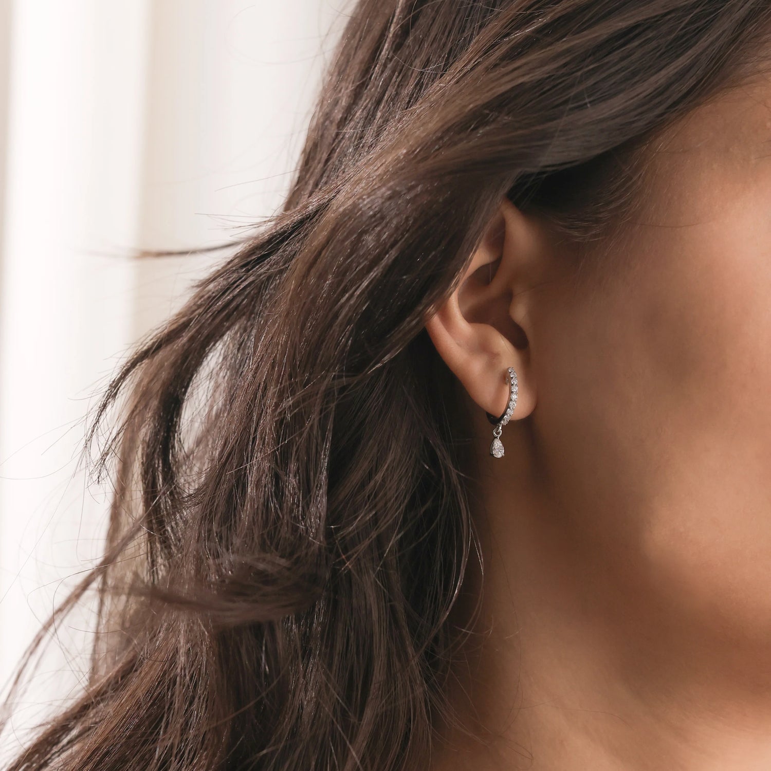 Round Diamond Hoops Earring 