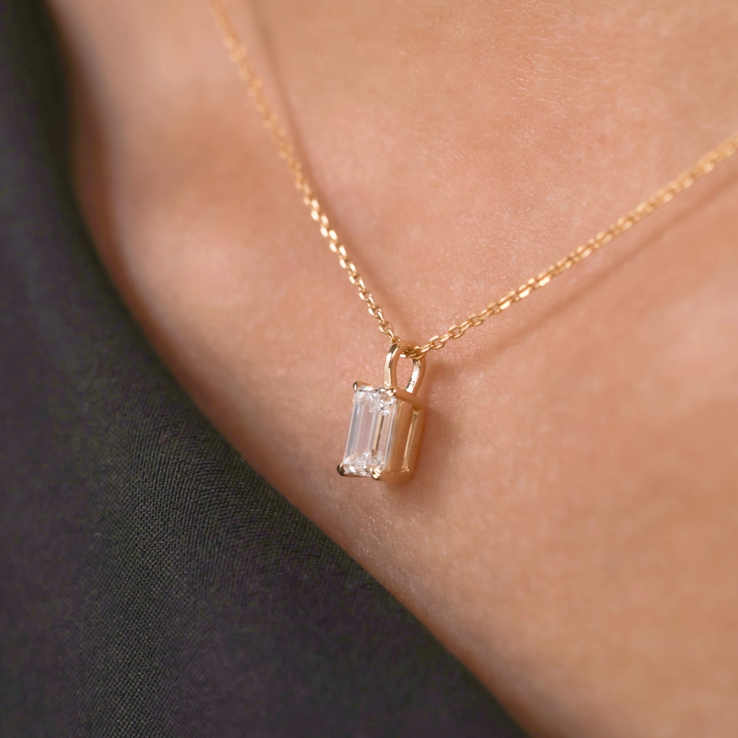 10K Emerald Diamond Necklace