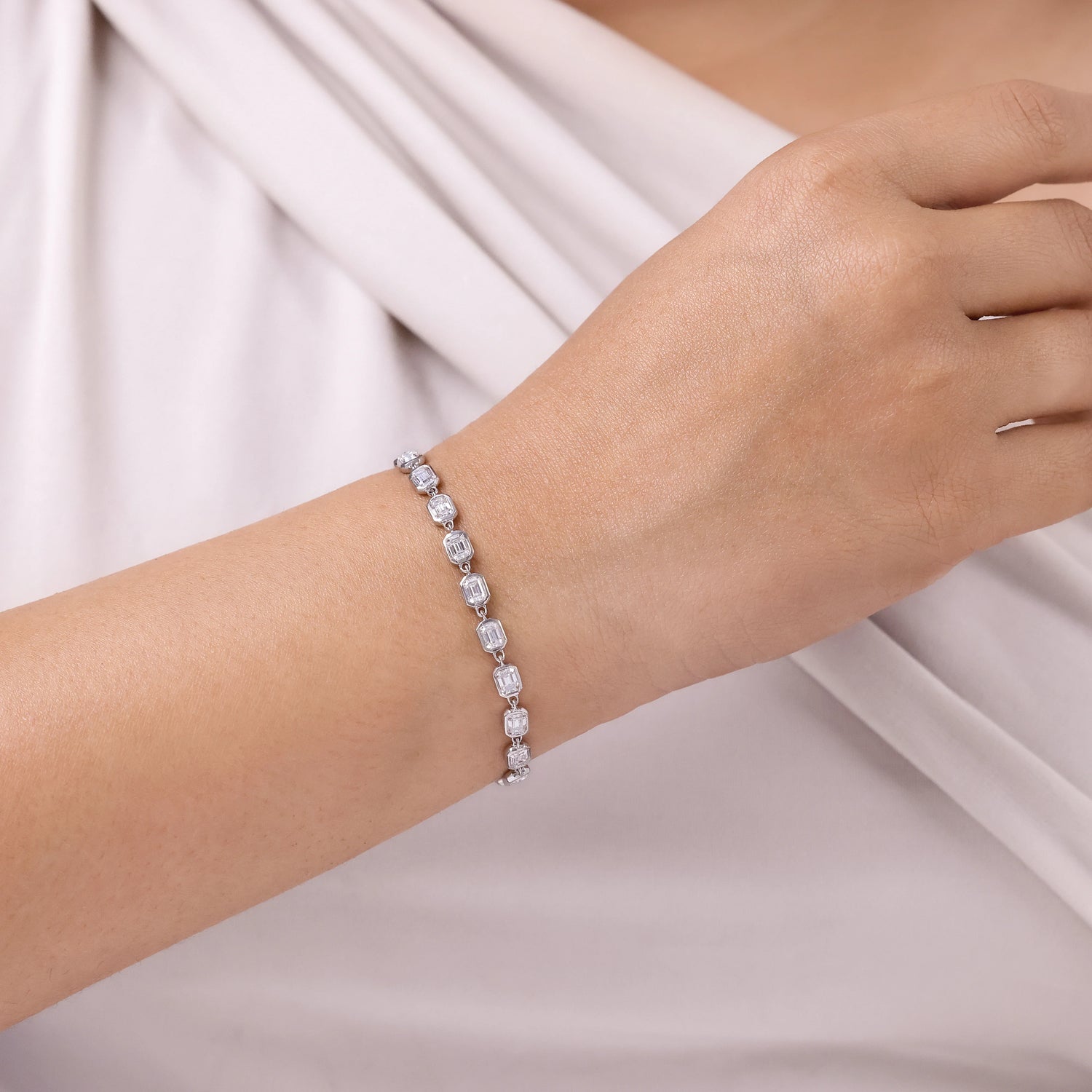 4 CT Emerald Lab Diamond Link Tennis Bracelet