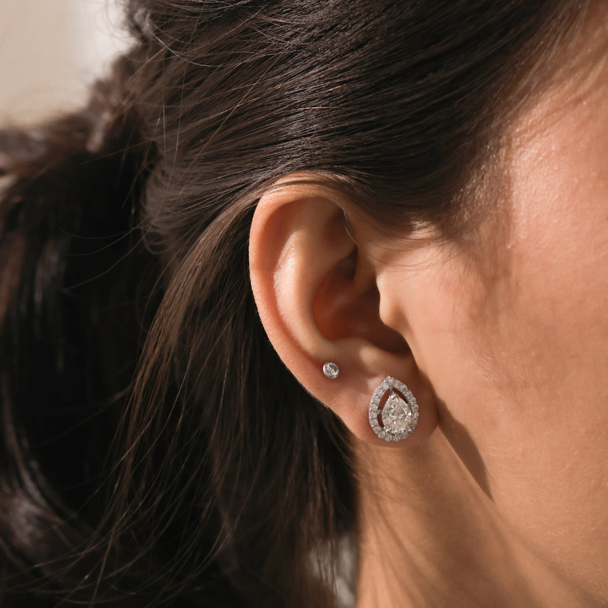 Pear Diamond Gold Earring 