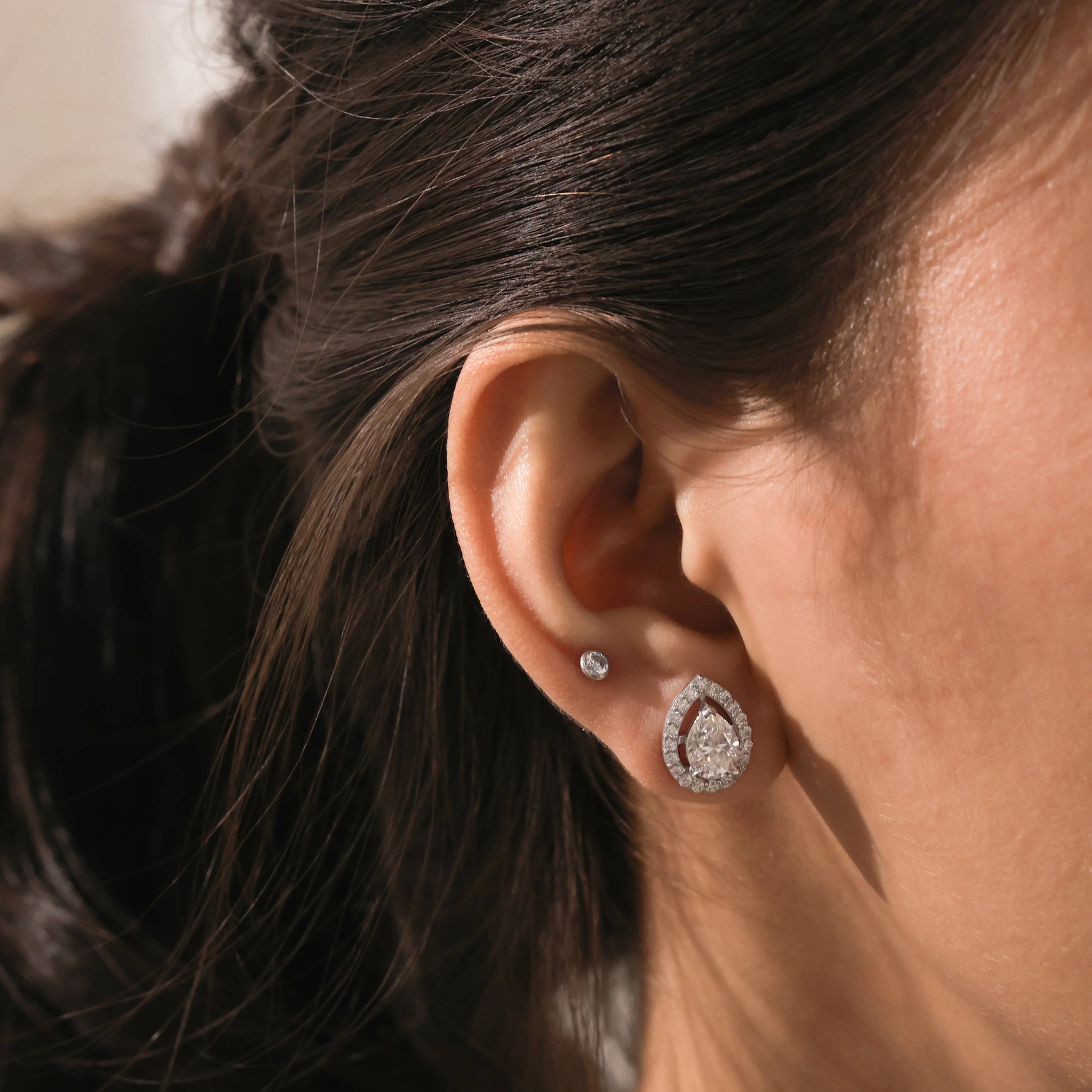 Pear Diamond Gold Earring 