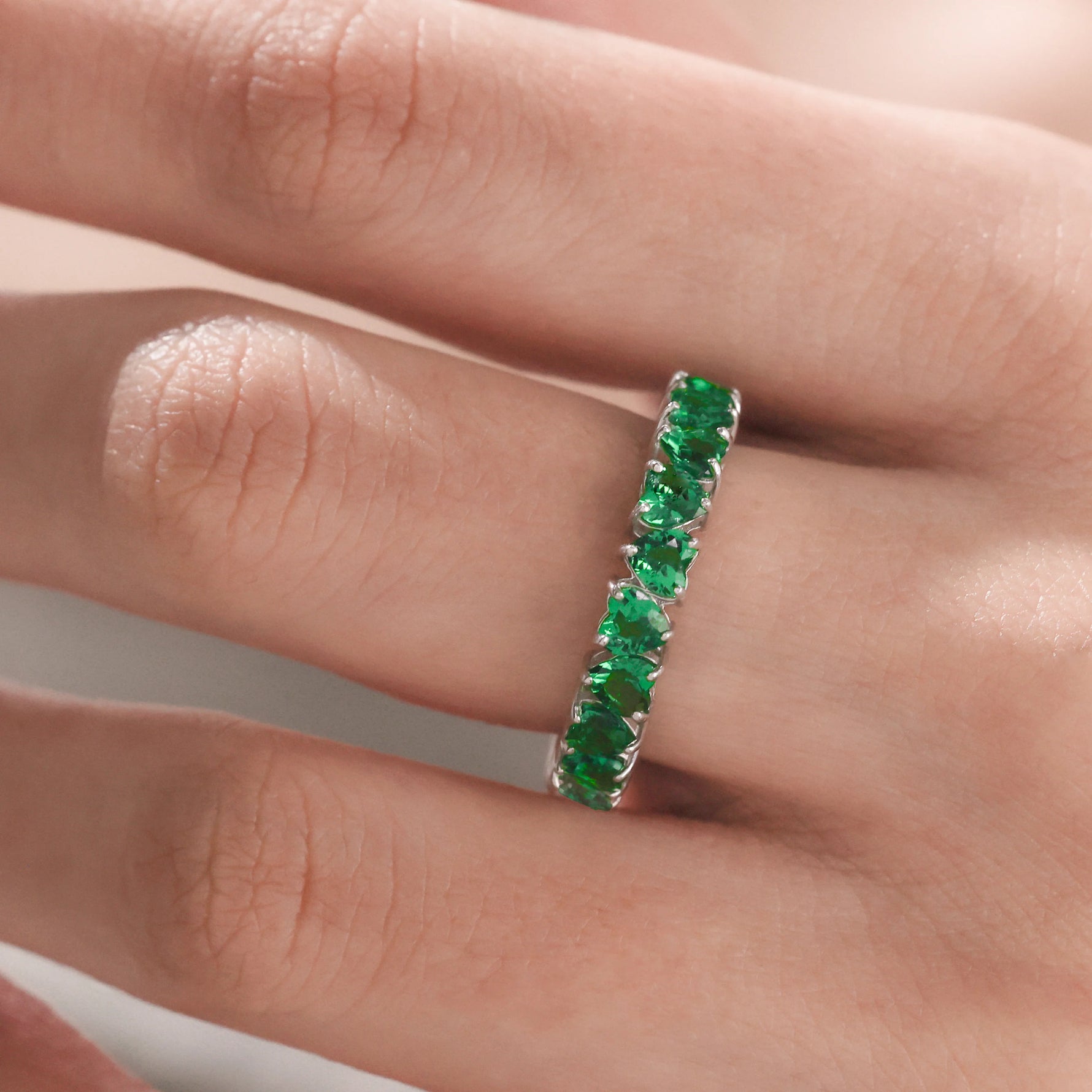 14K White Gold Heart Emerald Gemstone Ring