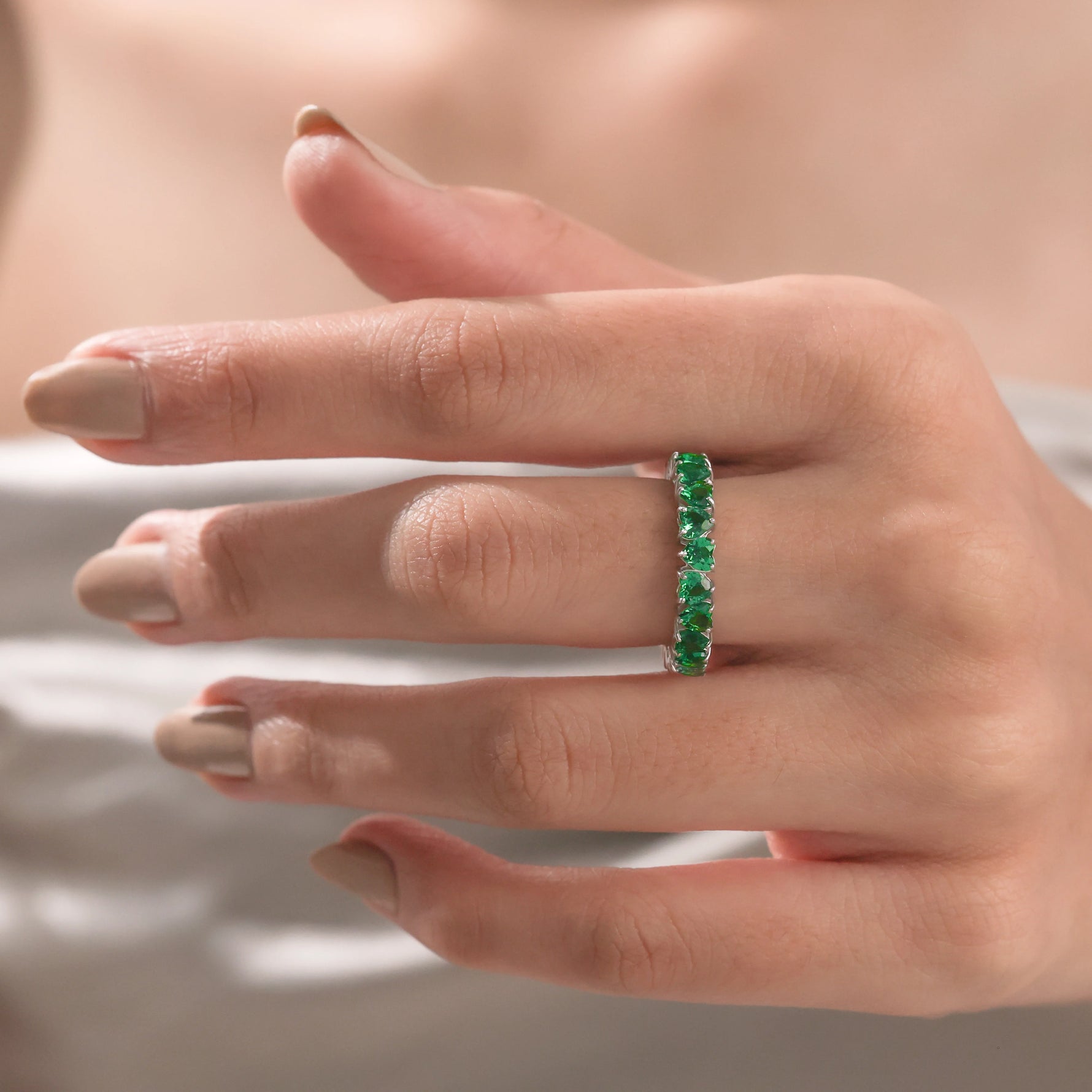 10K White Gold Emerald Gemstone Ring