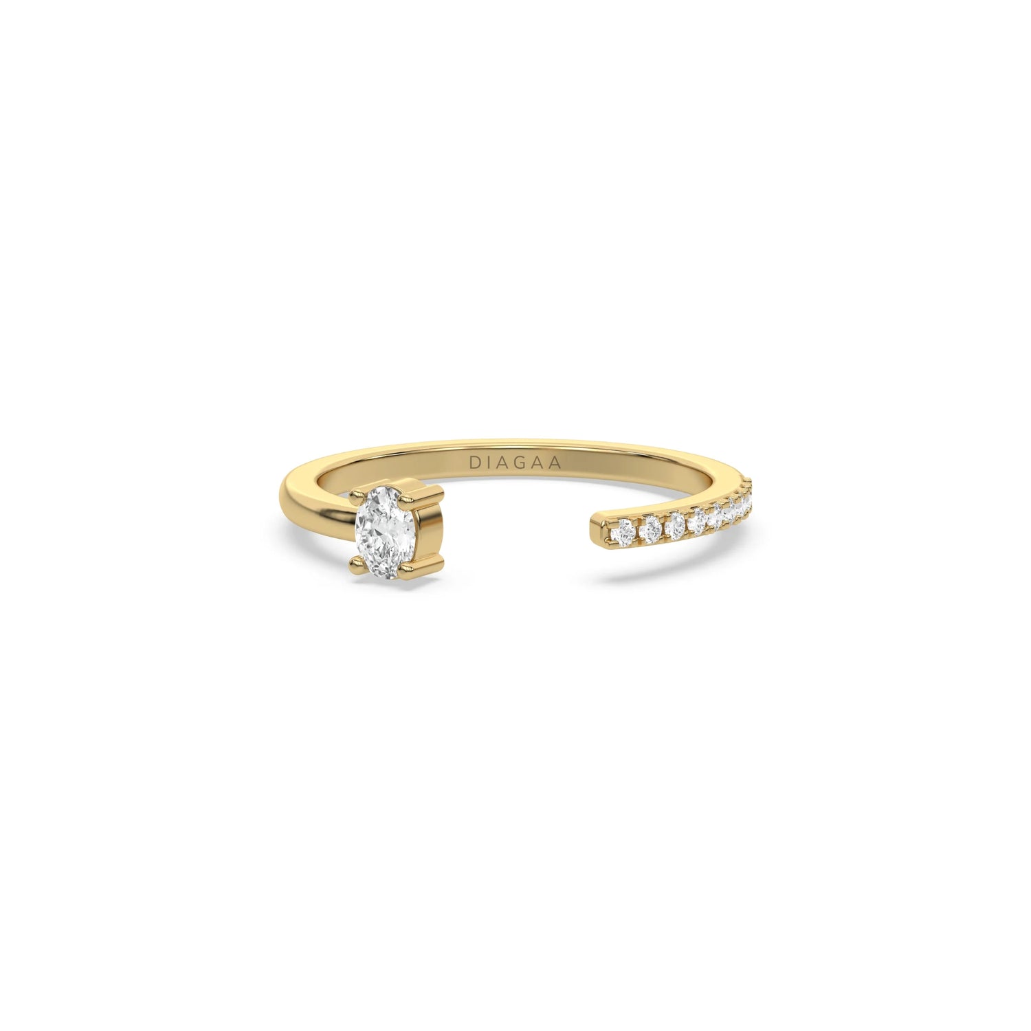 This yellow gold ring displayed on front view is made with oval diamond and round diamond set in prong setting 