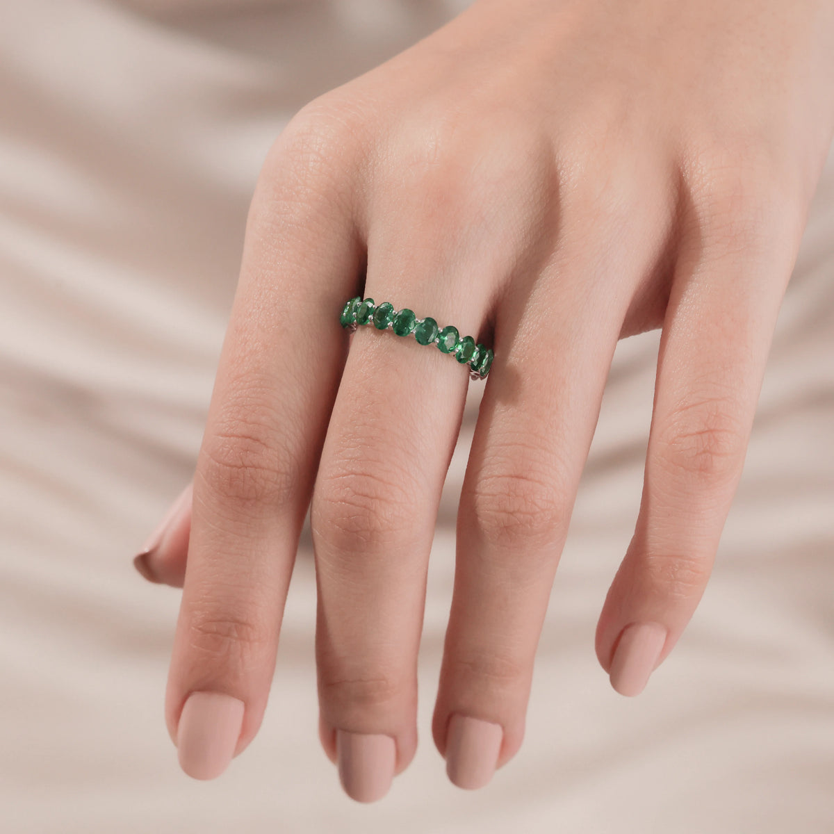Oval Cut Emerald Gemstone Full Ring 