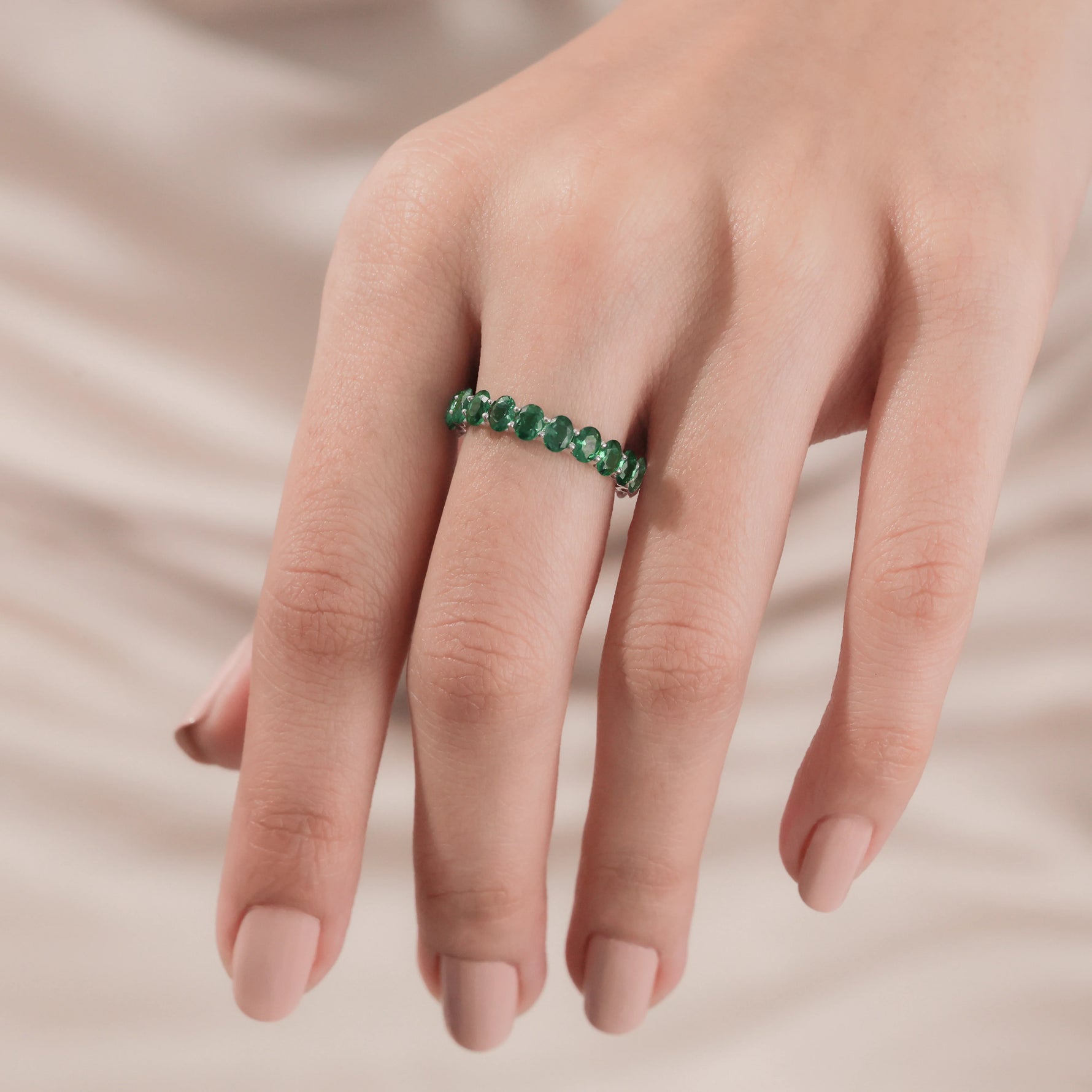 Oval Cut Emerald Gemstone Full Ring 