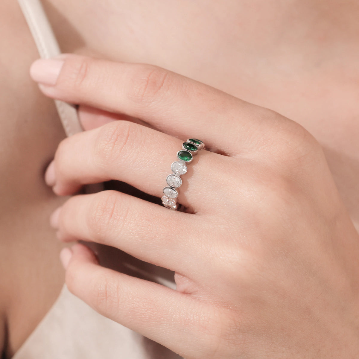 Oval Diamond Emerald Gemstone Ring