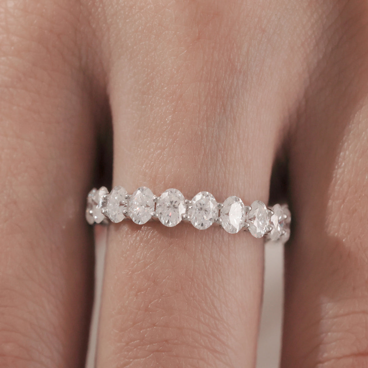 Oval Diamond Gold Ring 