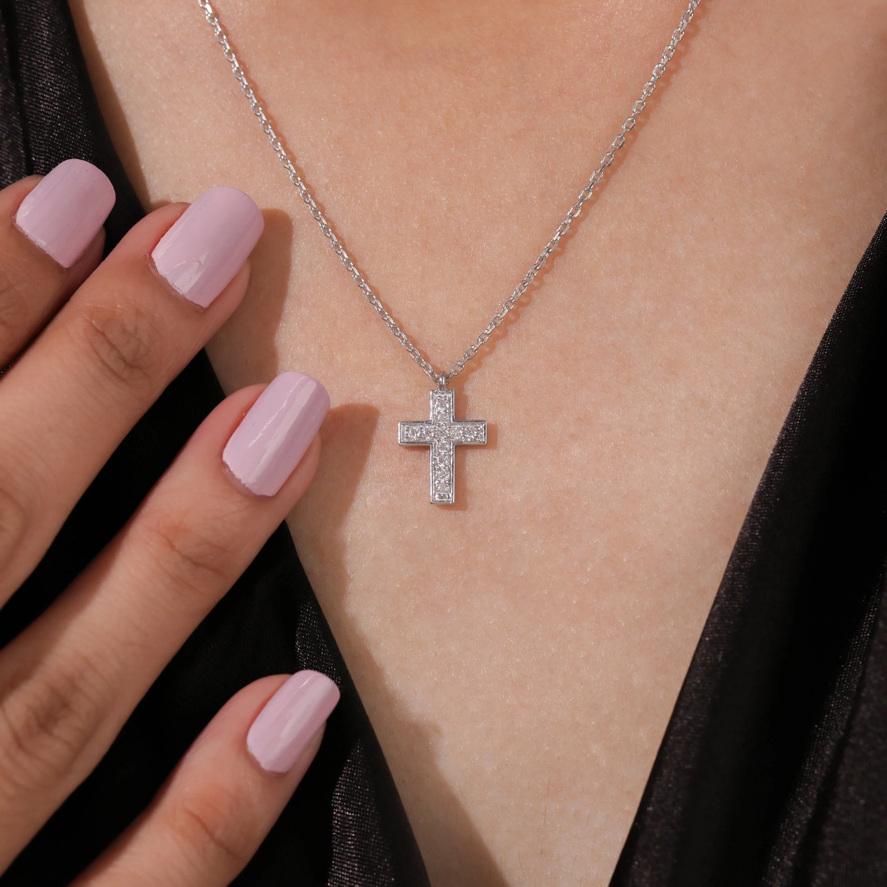 Round Diamond Cross  Necklace