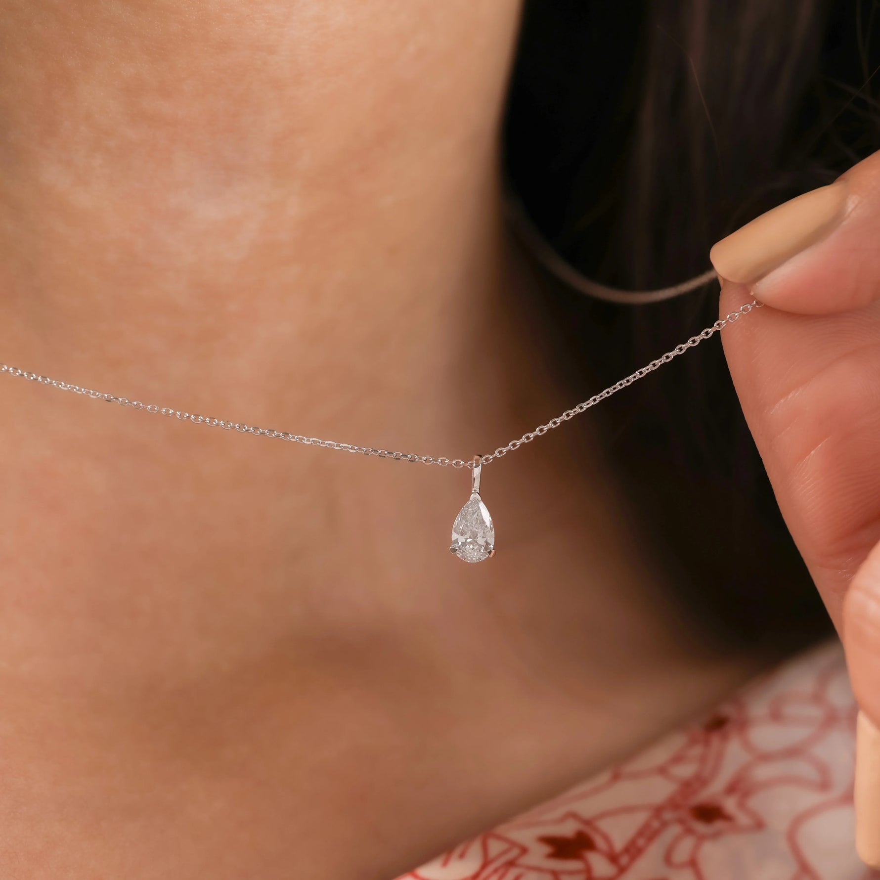 Single Diamond Necklace 