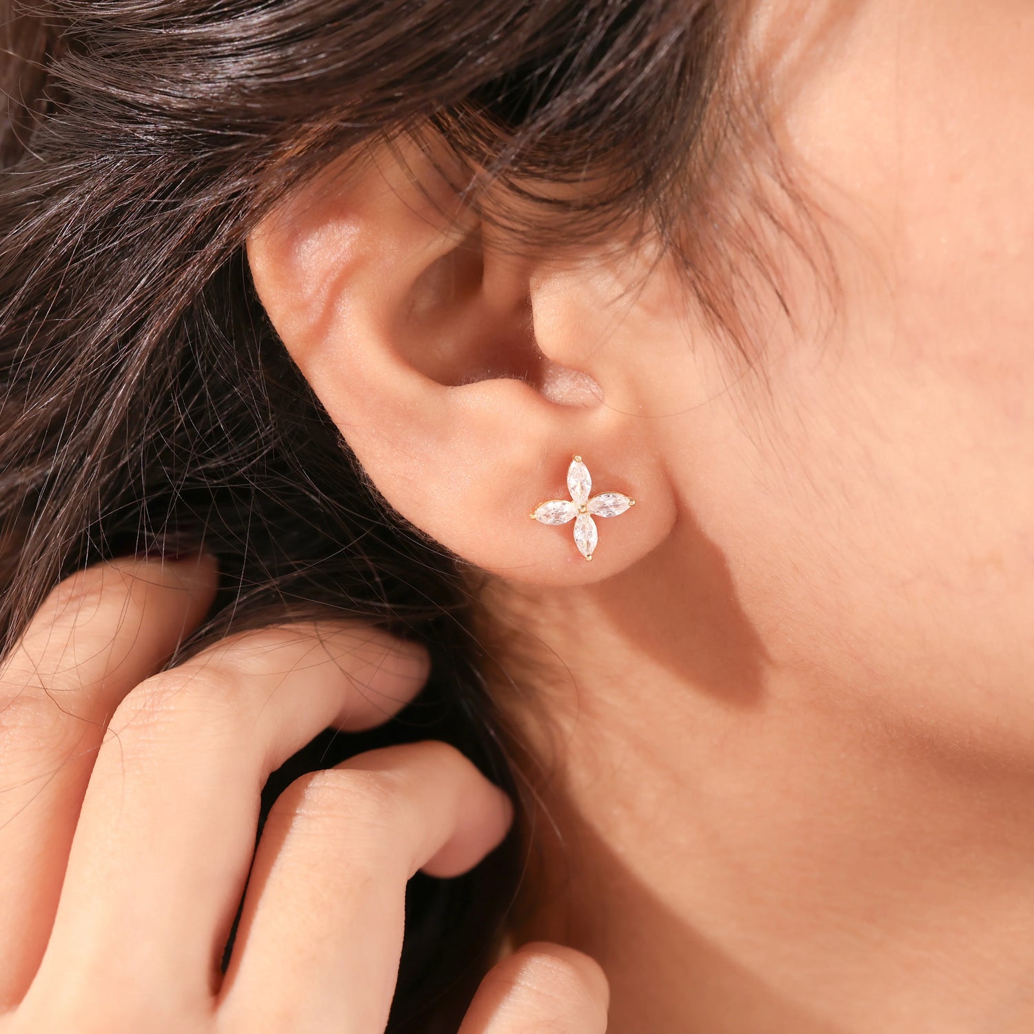 floral studs earrings gold