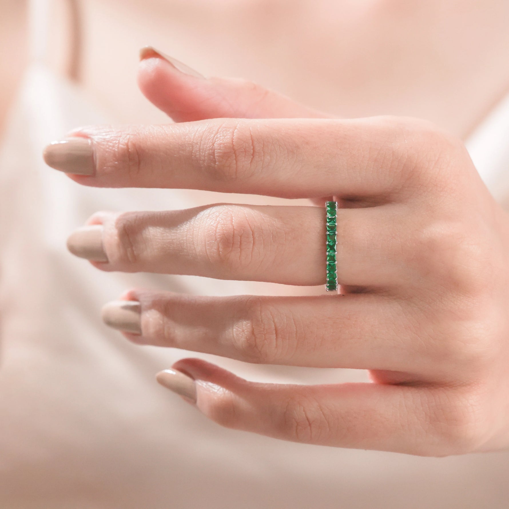 Princess Cut Emerald Gemstone Ring