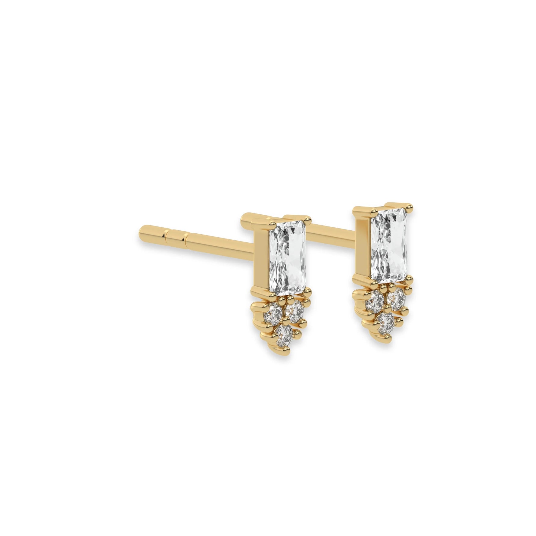 This yellow gold Cluster Diamond Studs made with two different cuts of diamonds, radiant and round. The unique combination of different shapes forms a unique cluster design and all set in a prong setting in side view