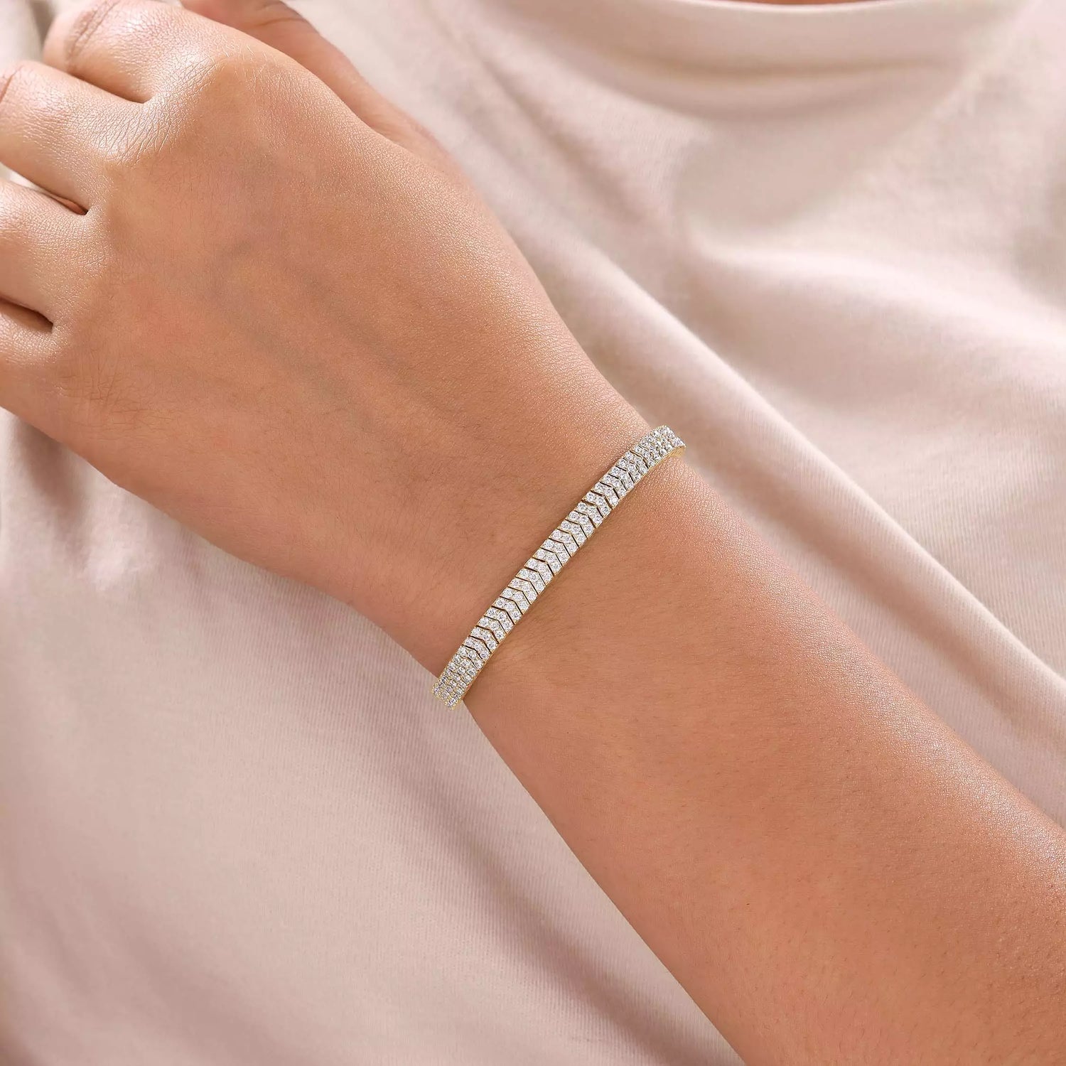 2.30 CT Round Natural Diamond Alternating Bracelet