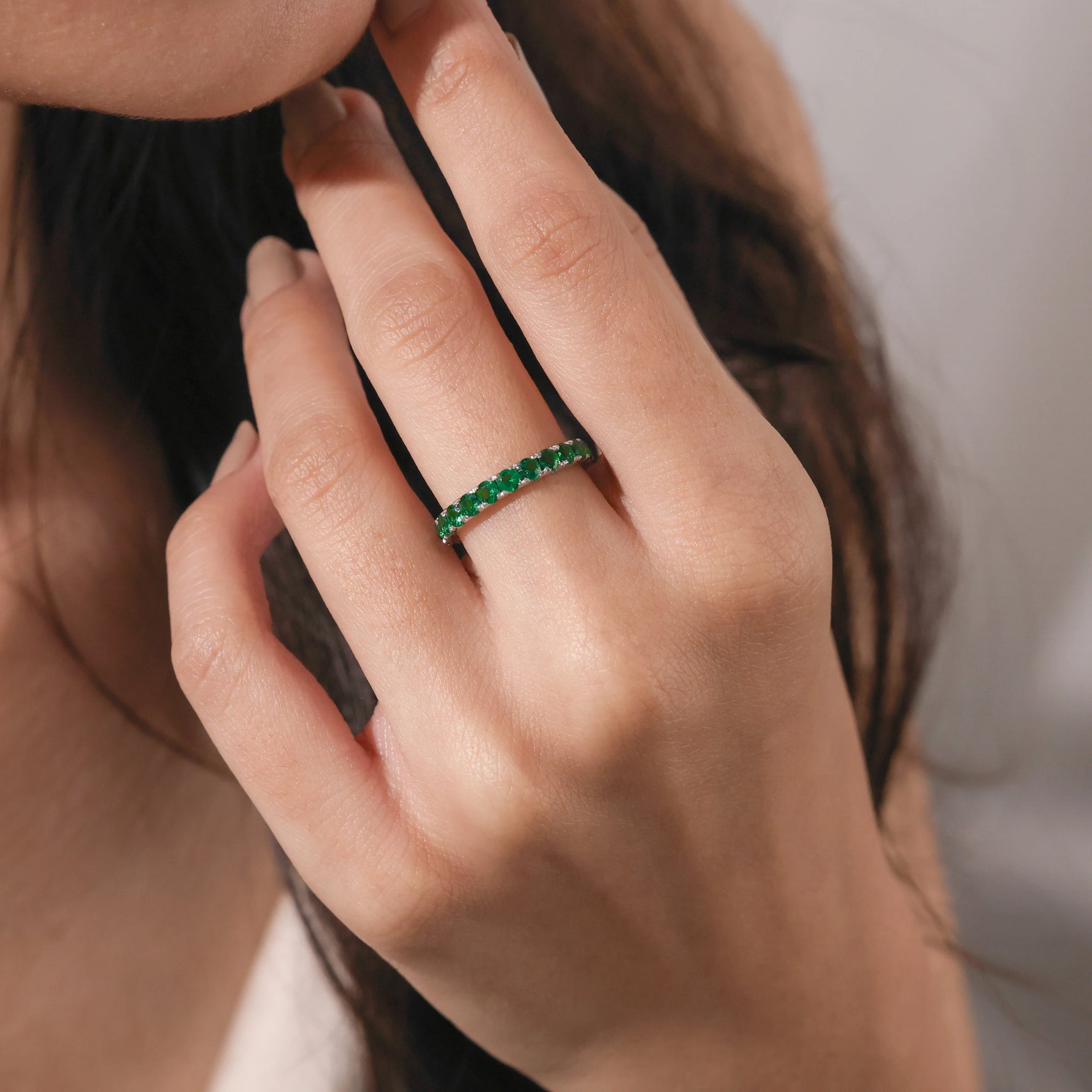 Round Cut Emerald Full Eternity Ring 