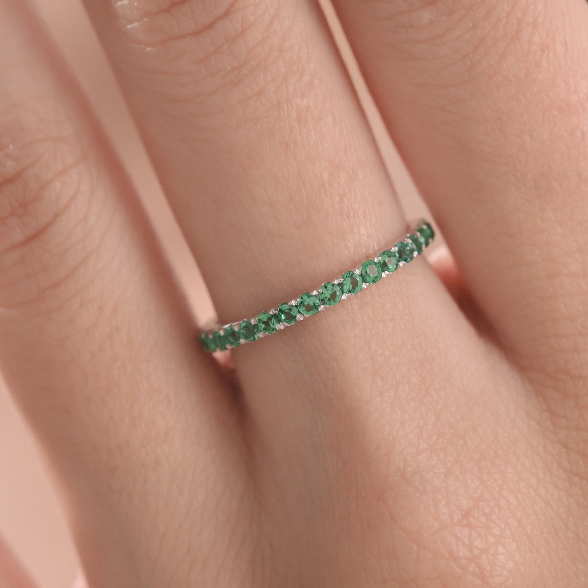 Round Cut Emerald Gemstone Eternity Ring 