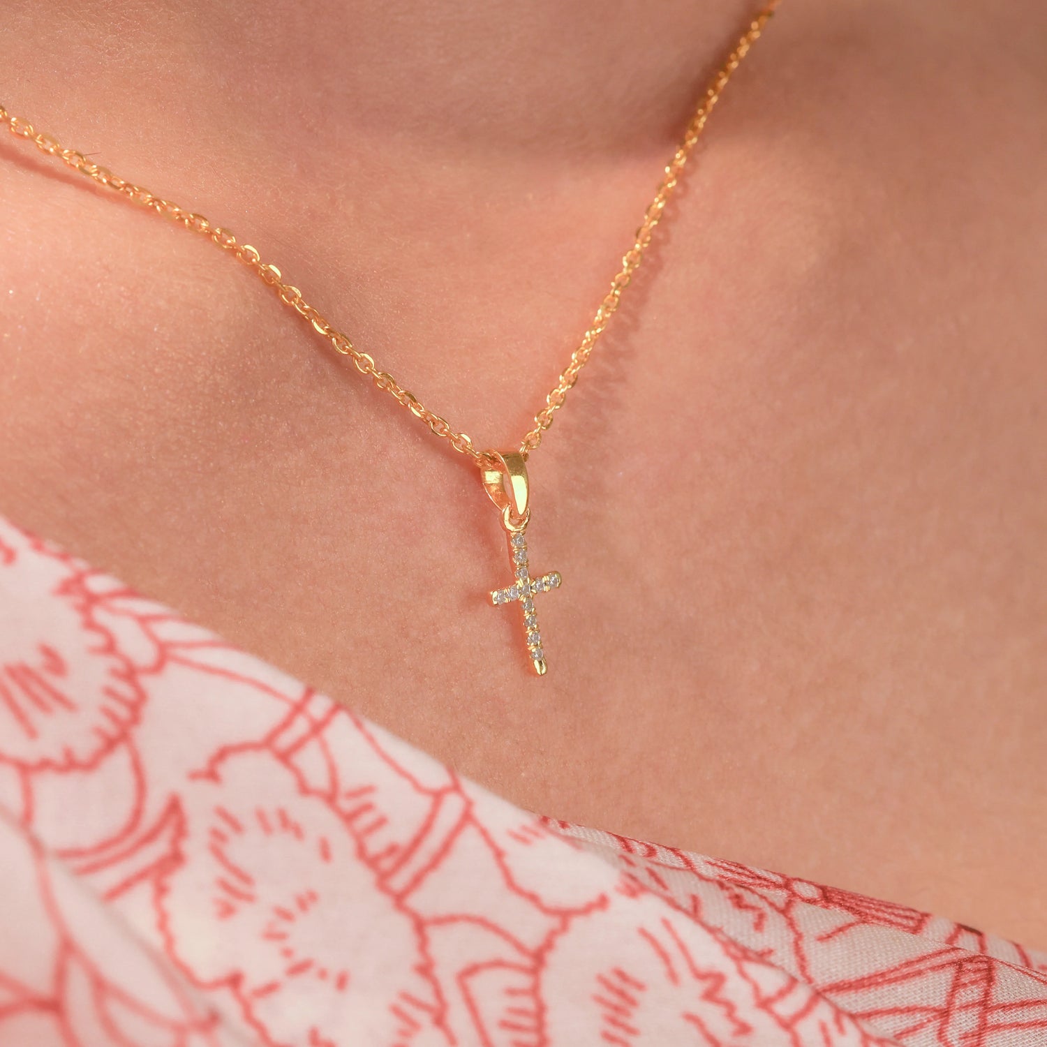 Cross Diamond Pendant Necklace