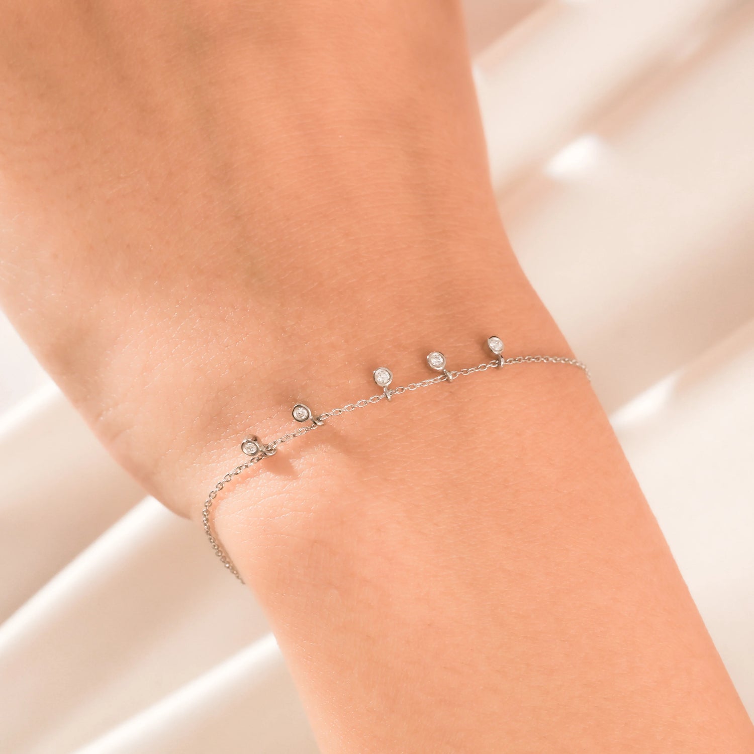 Tiny Round Bezel Dangle Bracelet 