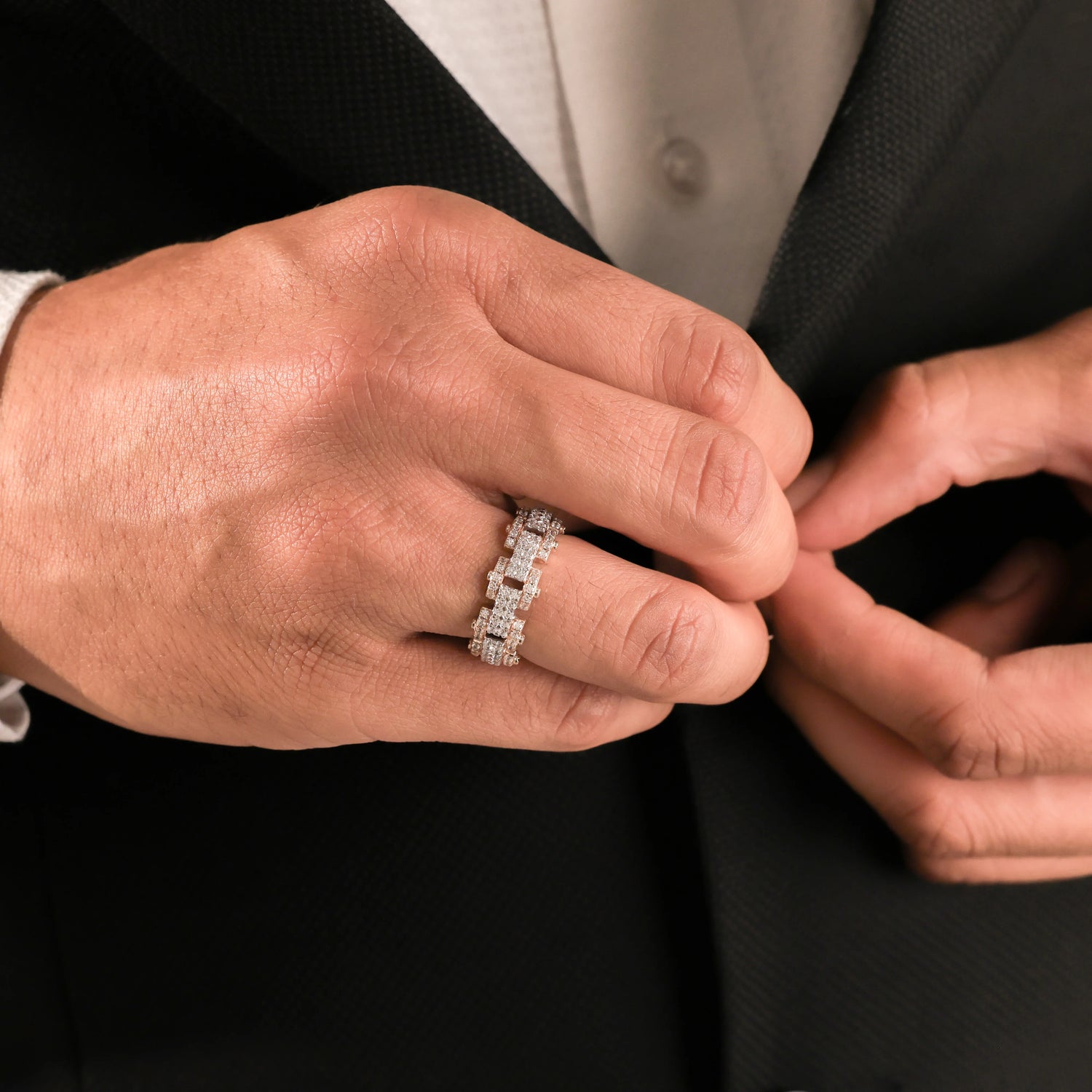 Round Diamond Gold Ring 