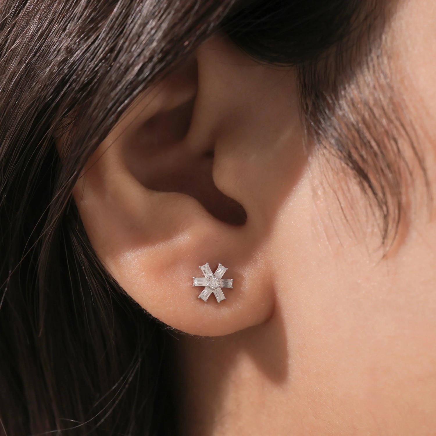 Baguette & Round Diamond Earring 