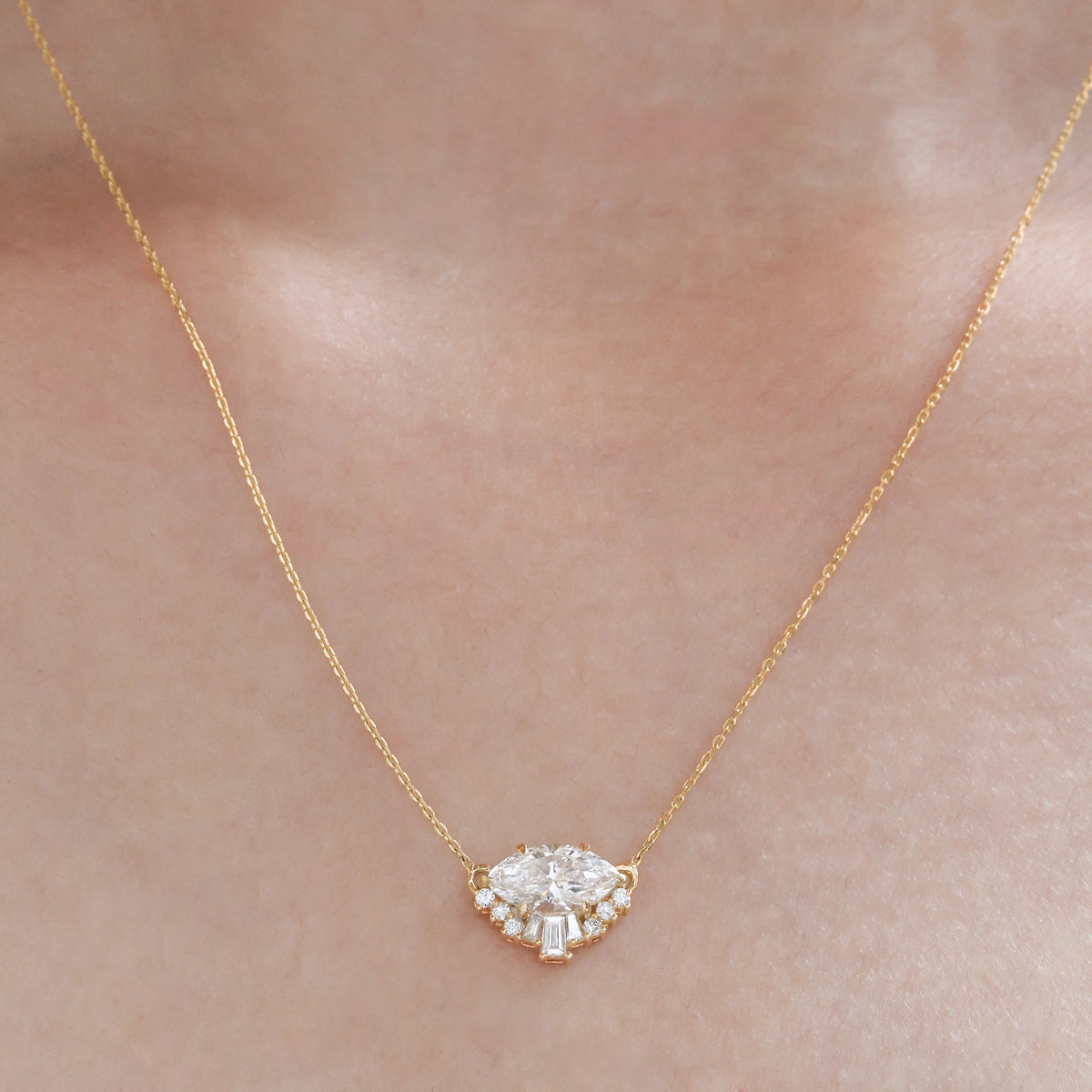 Round Diamond Women Cluster Necklace