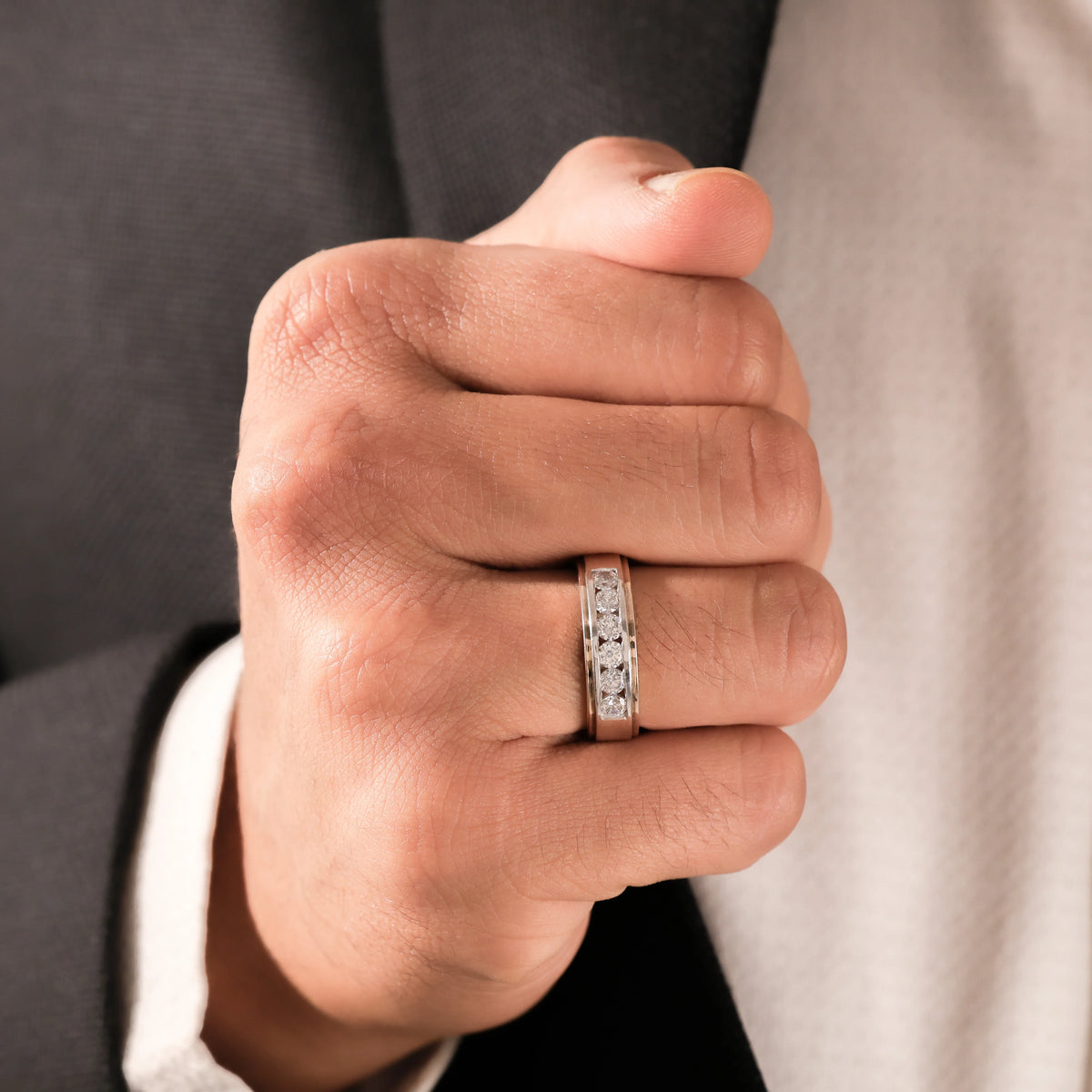 Round Diamond Mens Wedding Ring