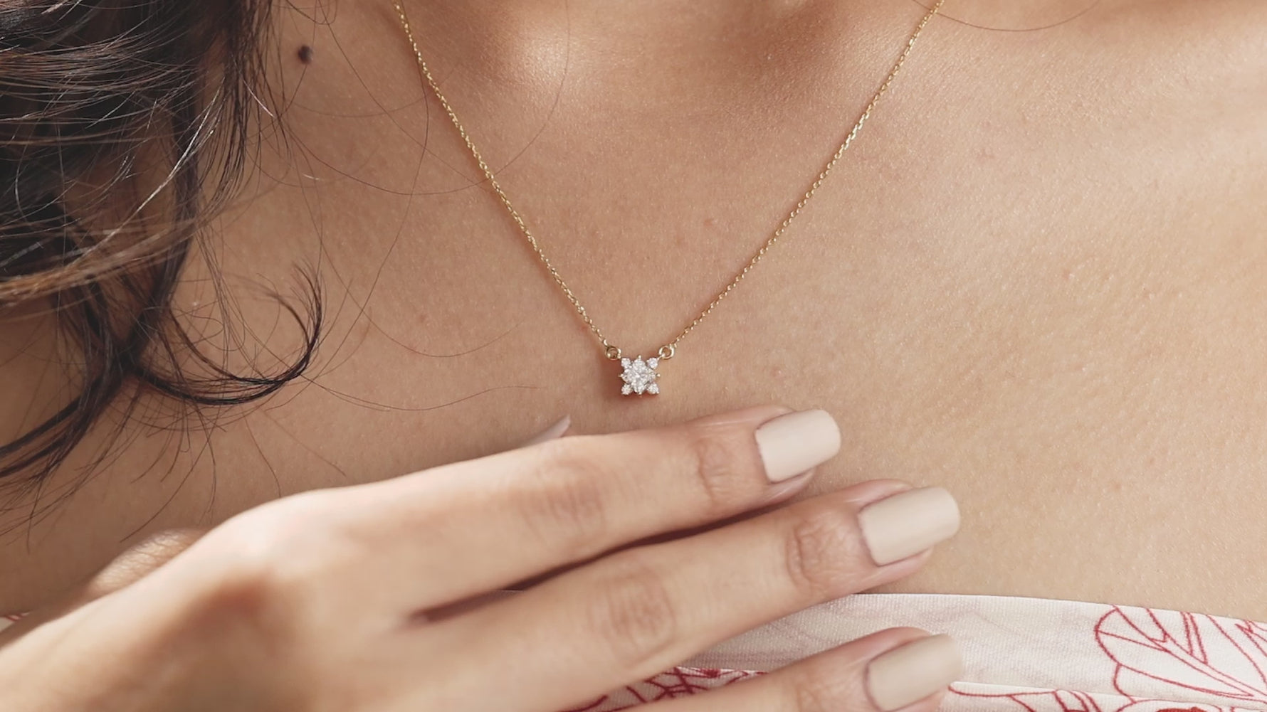 18K Yellow Gold Princess and Round Diamond Cluster Necklace