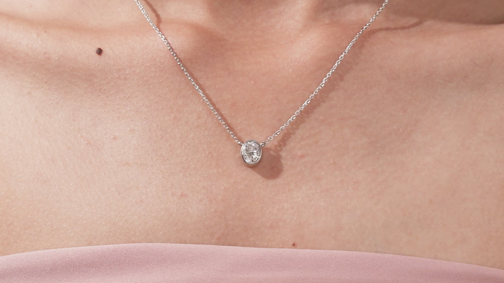 18K Yellow Gold Oval Solitaire Diamond Necklace