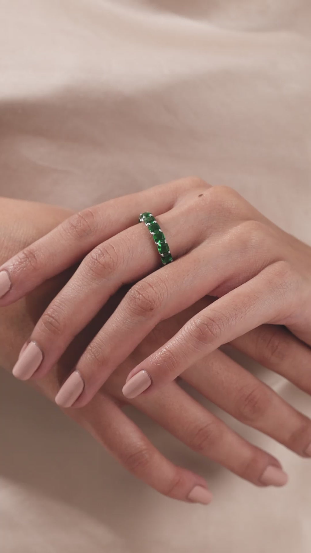 14K White Gold Emerald Gemstone Ring