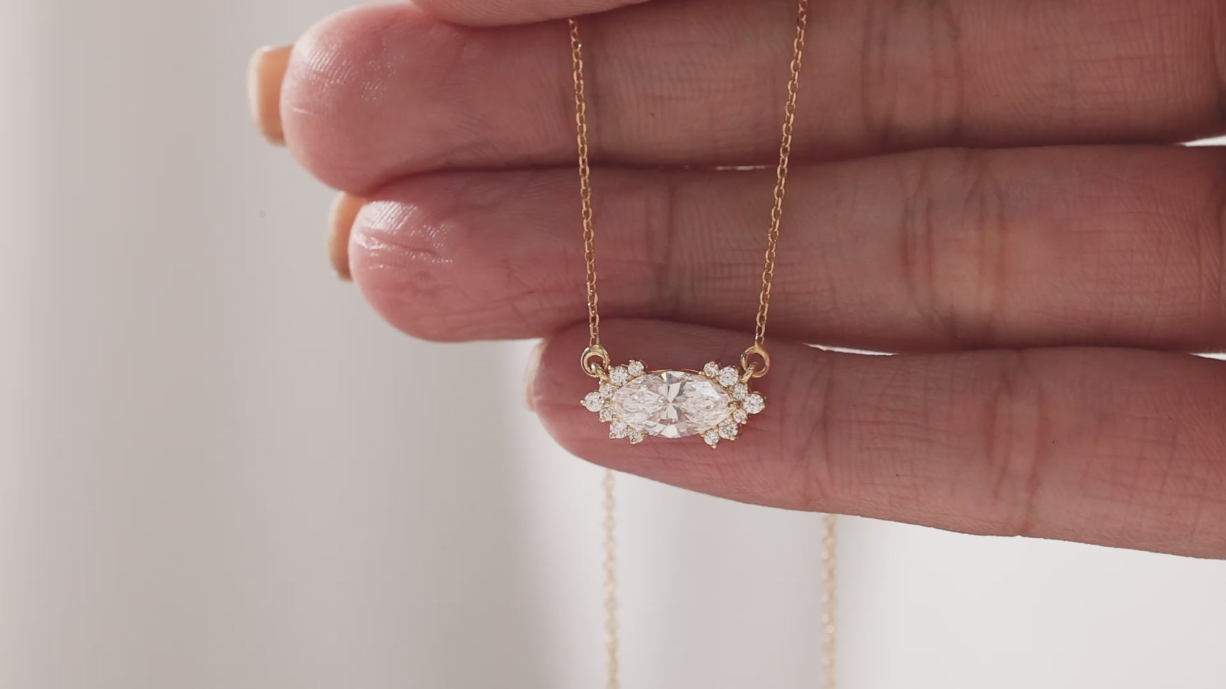 Round Diamond Necklace 