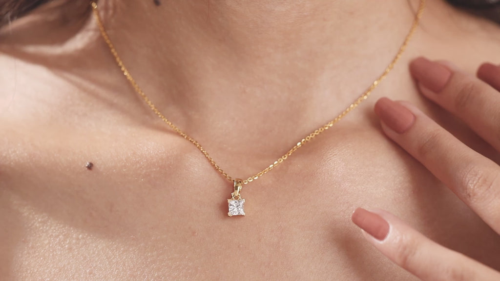 18K White Gold Princess Solitaire Diamond Necklace