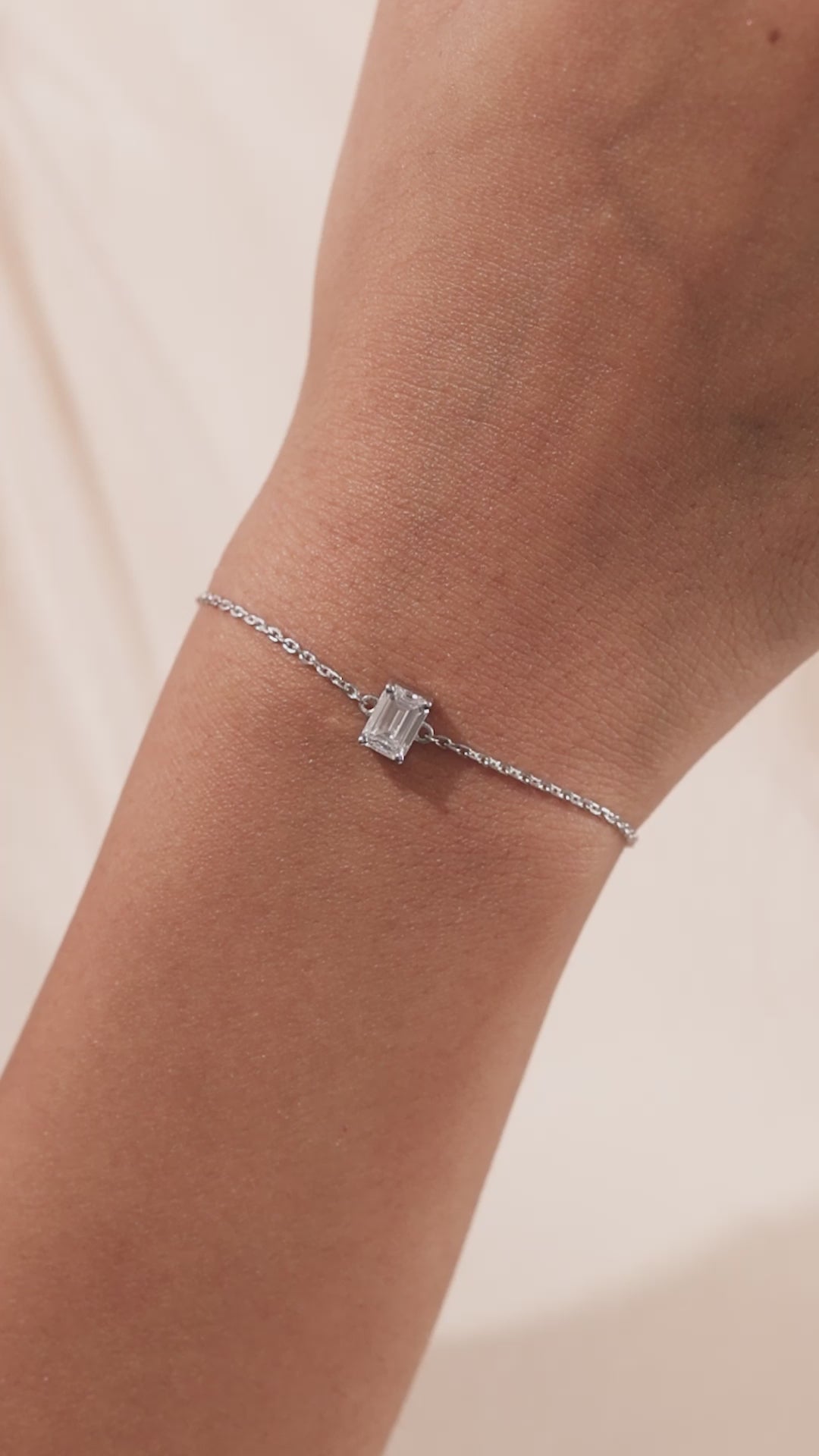 Emerald Diamond Solitaire Bracelet 