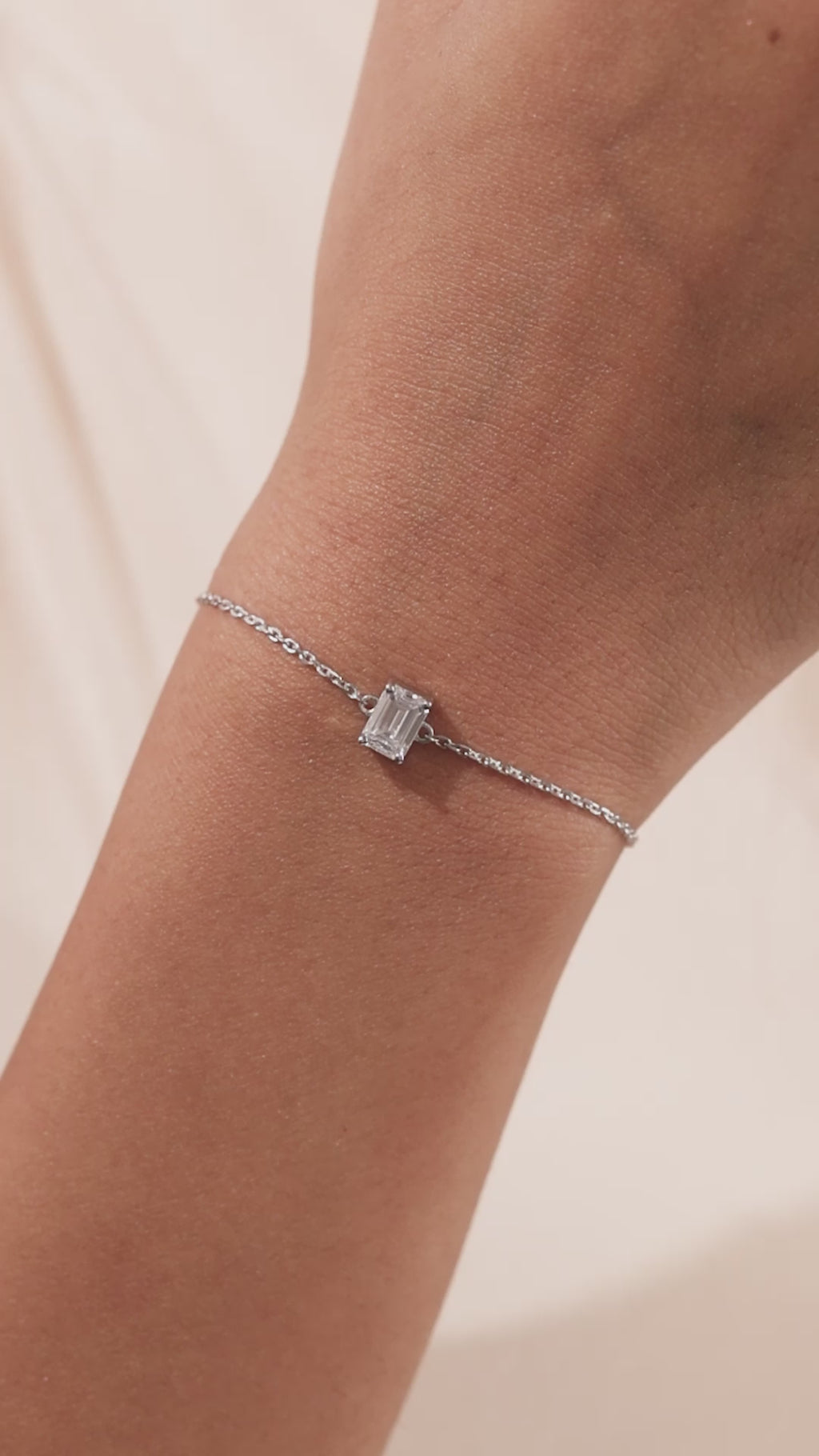 Emerald Diamond Solitaire Bracelet 