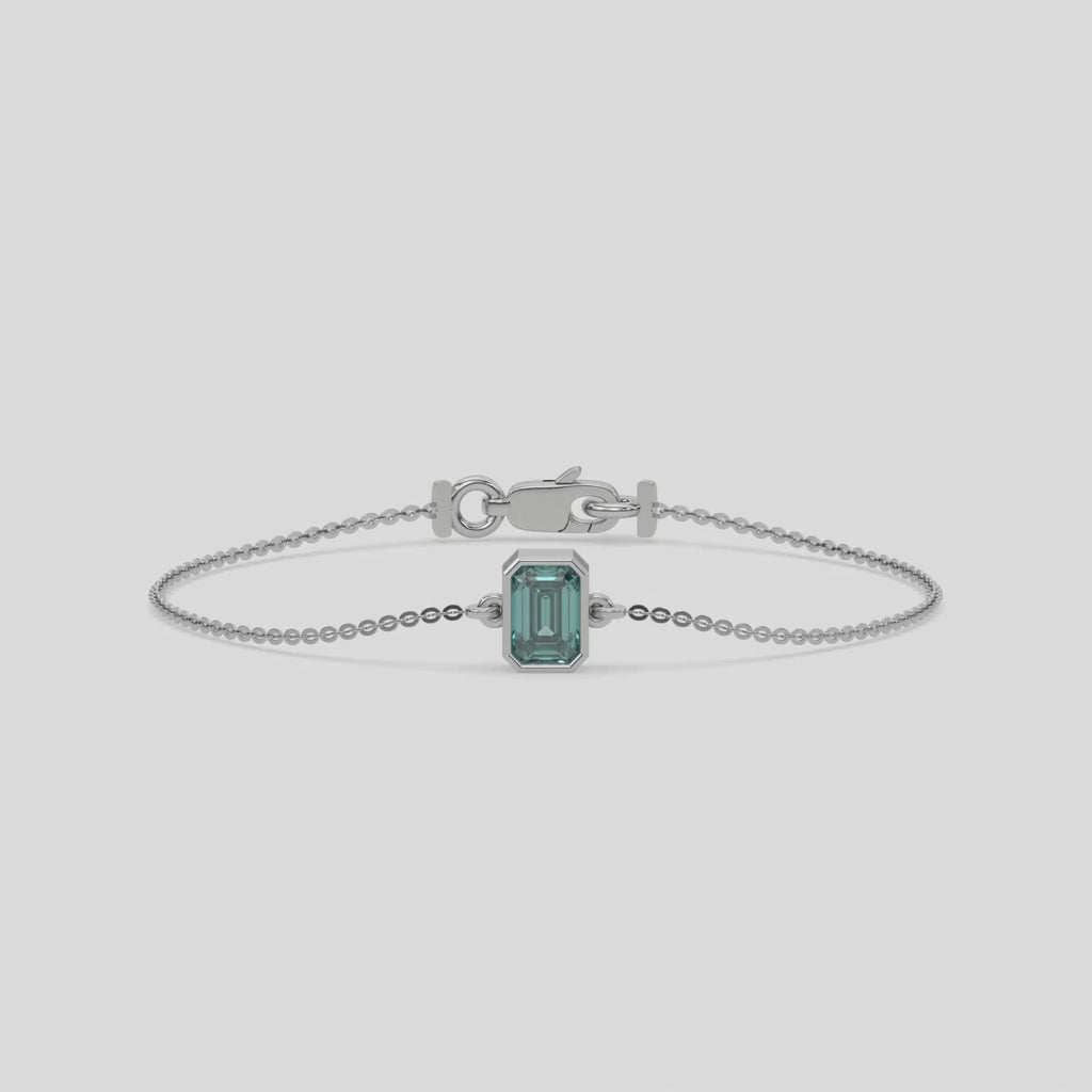 14K White Gold Fancy Green Emerald Solitaire Diamond Bracelet 