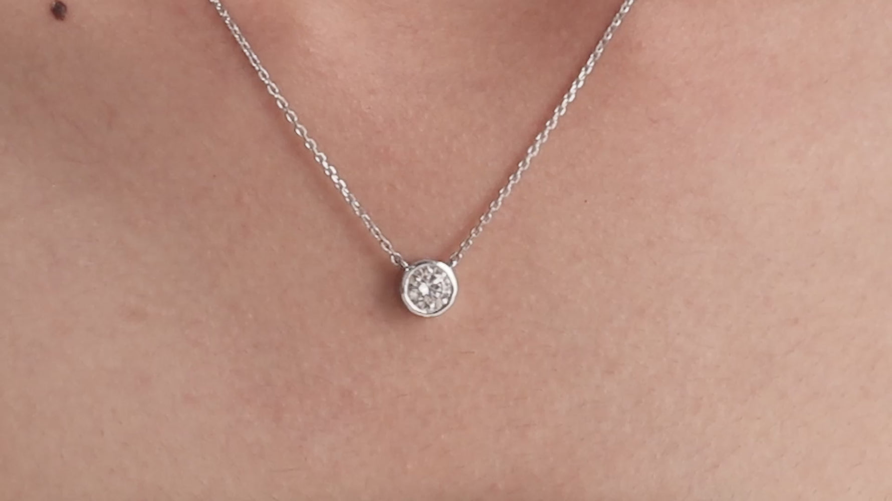Round Diamond Necklace