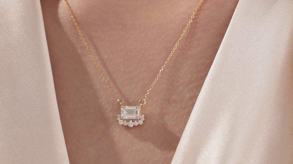 18K Yellow Gold Emerald and Round Diamond Pendant