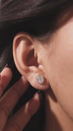 Oval Diamond Stud Earring 