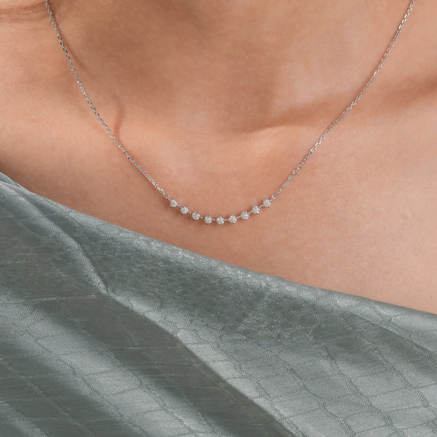 Round Diamond Necklace